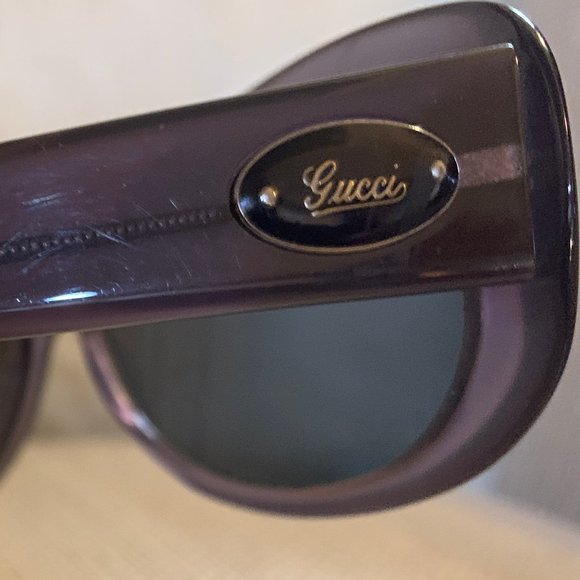 Gorgeous Gucci Frames with Case - Picture 4 of 8